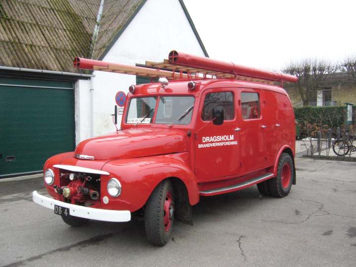 Dines Bogø