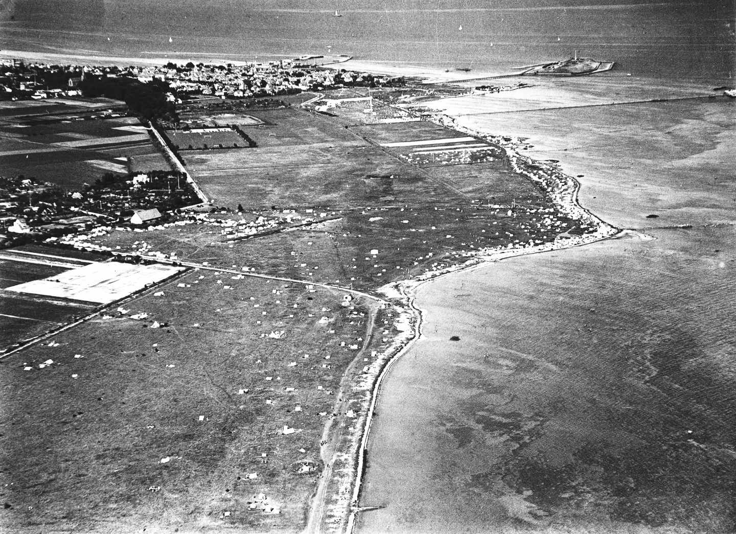 Dines Bogø